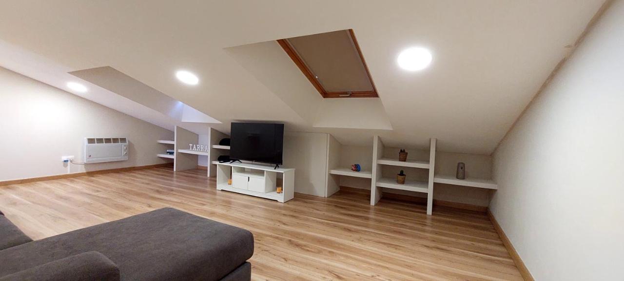 Casa Tarrazo II Apartment มงฟอร์เต เด เลมอส ภายนอก รูปภาพ